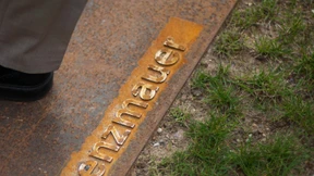 Auferstanden aus Ruinen