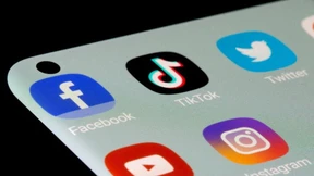 Social Media wehrt sich