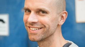 „Was hat ihn geprägt – und was davon hat mich geprägt?“ – Paul Brodowsky über seinen Roman „Väter“