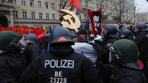 Rangeleien mit Polizei vor linksradikalem Protest