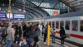 Mehr Menschen machen Auslandsreisen mit der Bahn