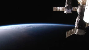 ISS-Crew flüchtet in Kapsel