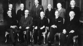 Das erste Präsidialkabinett regiert