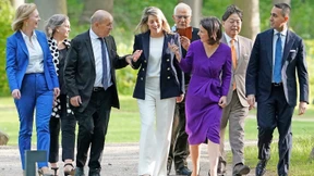 Mit Waffen und Geld gegen den Ernährungskrieg