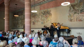 Entspannt zu Donald Ducks Kreuzigung