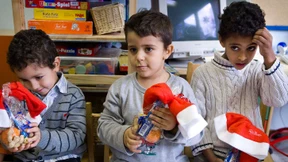 Der Kindergarten hilft Migrantenkindern