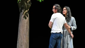 Die Welt aus den Angeln