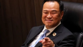 Charnivirakul ist neuer Regierungschef in Thailand