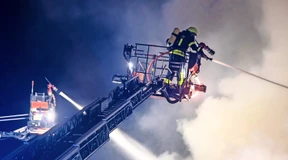 Großbrand in Frankfurter Recyclinghof