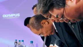 Olympus gibt Bilanzfälschung zu