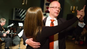 Nicht lächeln, schließlich ist dein Leben ruiniert