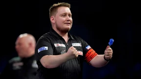 Darts-Profi Schindler beweist Nervenstärke