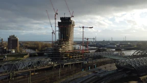 Signal Iduna glaubt an die Zukunft des Elbtowers