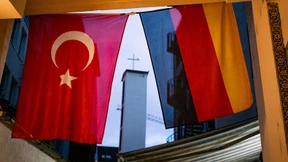 Was Türken in Deutschland unzufriedener macht