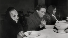 Woher kommt die Armut und die Hilfsbedürftigkeit?