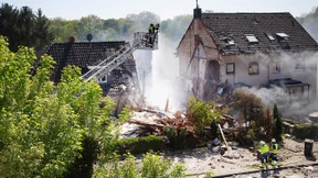 Doppelhaushälfte nach Explosion eingestürzt