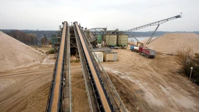 Für Kies fallen die Bäume