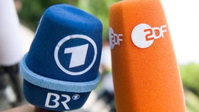 Bei ARD und ZDF sitzen Sie auf wackligen Stühlen