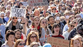 Mutter von fünf Kindern, zuhause erstochen