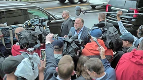 Sie urinieren auf die Gräber der ermordeten Kinder