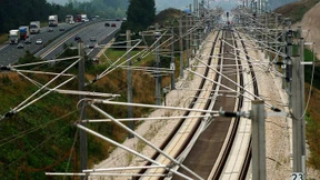 ICE raste gegen Stahlseil – Drohschreiben gefunden