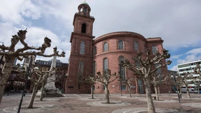 Rathauschef: Stadtparlament in Paulskirche tagen lassen