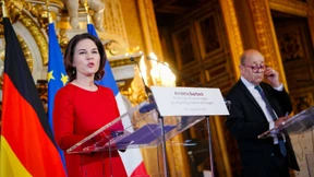 Baerbock bei Auslandsbesuch in Paris