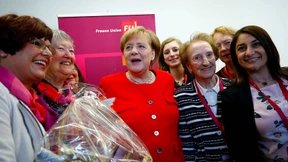 Merkel sieht höheren Frauenanteil als „Existenzfrage“