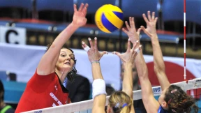 Zwei Bälle fehlen gegen Italien