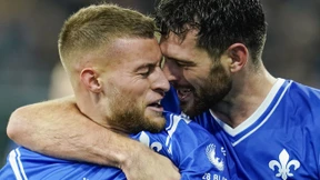 Fünf Stürmer, ein Tor