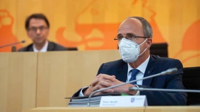 Ein Kinderreim und womöglich kaum strafbare Inhalte