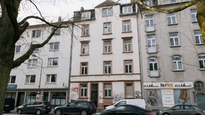 Stadt Frankfurt privatisiert leer stehendes Wohnhaus