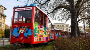 Ebbelwei-Expreß wieder in Frankfurt unterwegs