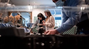 RKI meldet 41.000 Neuinfektionen, Sieben-Tage-Inzidenz sinkt weiter