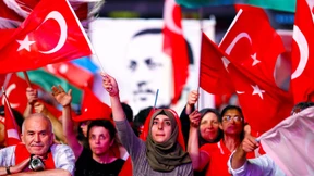 AKP-Lobbyist: Deutschland in präfaschistischer Phase