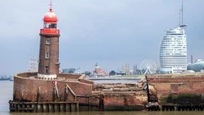 Leuchtturm in Bremerhaven droht umzustürzen