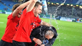 Darauf eine Wasserdusche