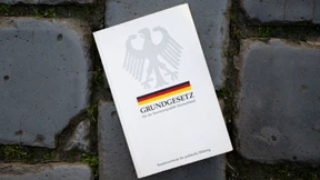 Das Grundgesetz ist stärker als der Begriff der Staatsräson