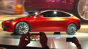 Teslas Model 3 geht in Serienproduktion