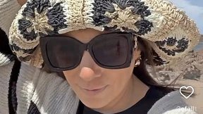 Der Look der Oma für die Enkelin