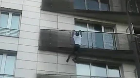 Macron empfängt „Spiderman“ aus Mali nach Rettung von Vierjährigem