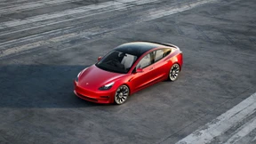 Tesla ruft 475.000 Fahrzeuge zurück