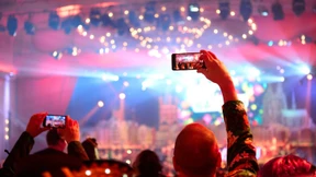 Darf ich trotz Krankschreibung zu einer öffentlichen Feier?