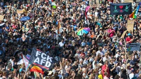 Vereine fürchten Schwächung im Kampf gegen Rechtsextremismus