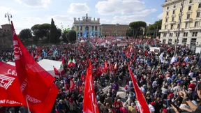 Zehntausende demonstrieren gegen Rechtsextremismus