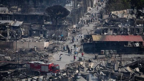 Bundesregierung bietet Griechenland Hilfe an