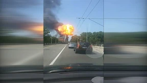 Gigantischer Krater nach Explosion