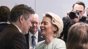 Wie Robert Habeck zum größten Fan von Ursula von der Leyen wurde