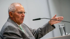 Schäuble liest der Wirtschaft die Leviten