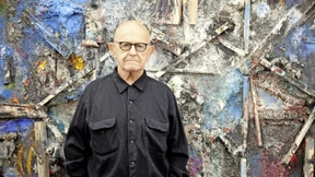 Die Müßiggänger schiebt er beiseite